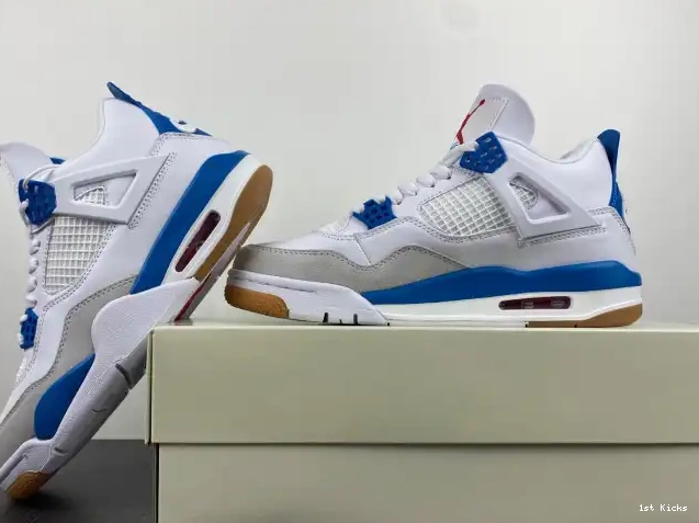 1st Kicks Retro Jordan DR5415-104 SB 4 0605